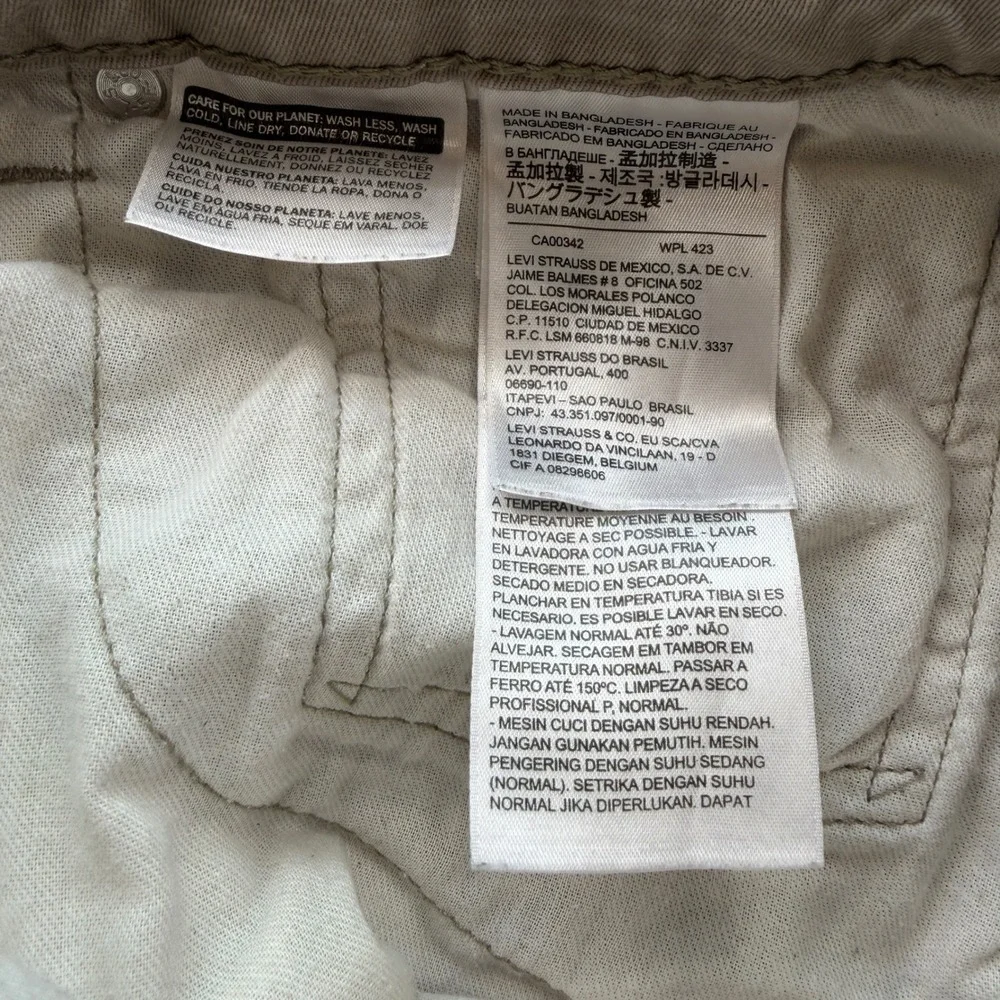 Levi's 541 Athletic Taper Khaki Tan Stretch Pants Mens 36x32 18181-0040
